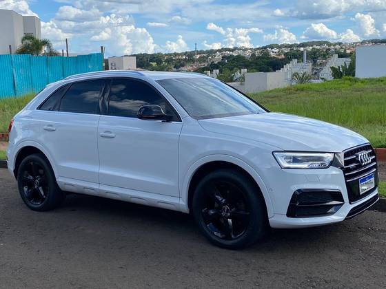 AUDI Q3 2.0 TFSI AMBITION QUATTRO 4P GASOLINA S TRONIC